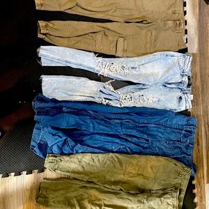 Bundle of jeans and pants (Holister, bluemind, American eagle, roots